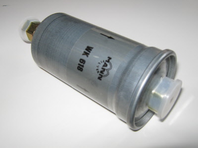 ford capri 2.8 injection fuel filter.jpg